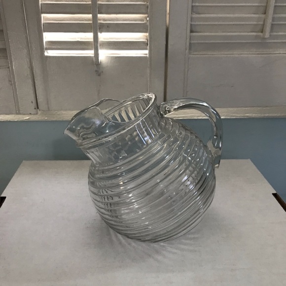 Vintage Clear Glass Round CottageCore Juice Pitcher With Ice Lip 6 Inches Tall - Picture 3 of 7